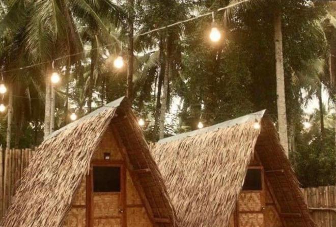 ホテル"Triangle Hut" Camp Fuego Siargao Catangnan エクステリア 写真